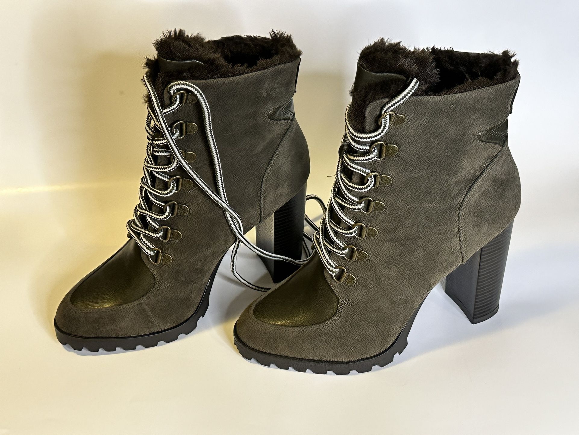 Shoedazzle Olive Heel Boots