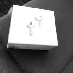 Apple AirPods Pro 3 With Active Noise cancelation Only Used 1 Time
