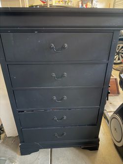 Dresser