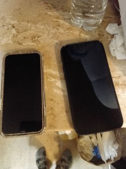 iPhone 15 (locked)! and iPhone 14 (locked)