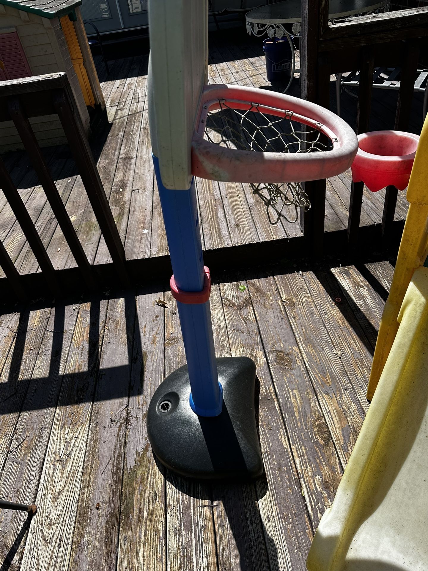 Used Little Tikes Freestanding Adjustable Basketball Hoop And backboard…