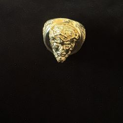 Brand New 10k YG 3D Jesus Ring 21mm Size 10