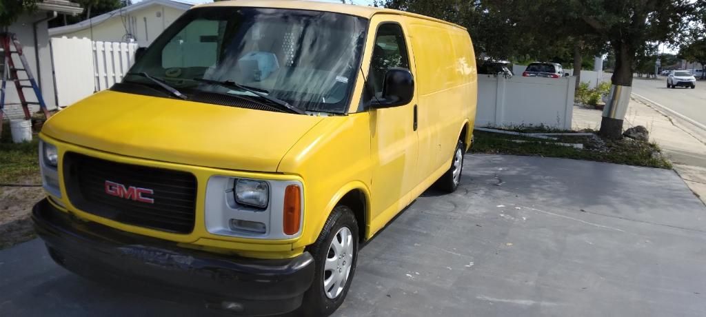 2002 Chevy 2500 series new AC compressor runs great ready to work 80,000 miles