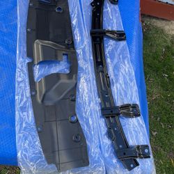 Radiator Cover & Bracket 