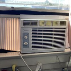 Midea air Conditioner 5000 BTU