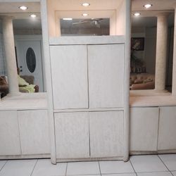 White 9 'l × 20" W 83"H