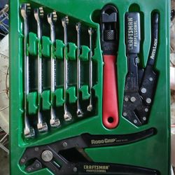 Craftsman Robo Grip Pliers And Wrench Set