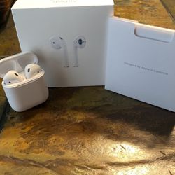 (BEST OFFER) Apple AirPods (2nd Generation) *NEGOTIABLE*