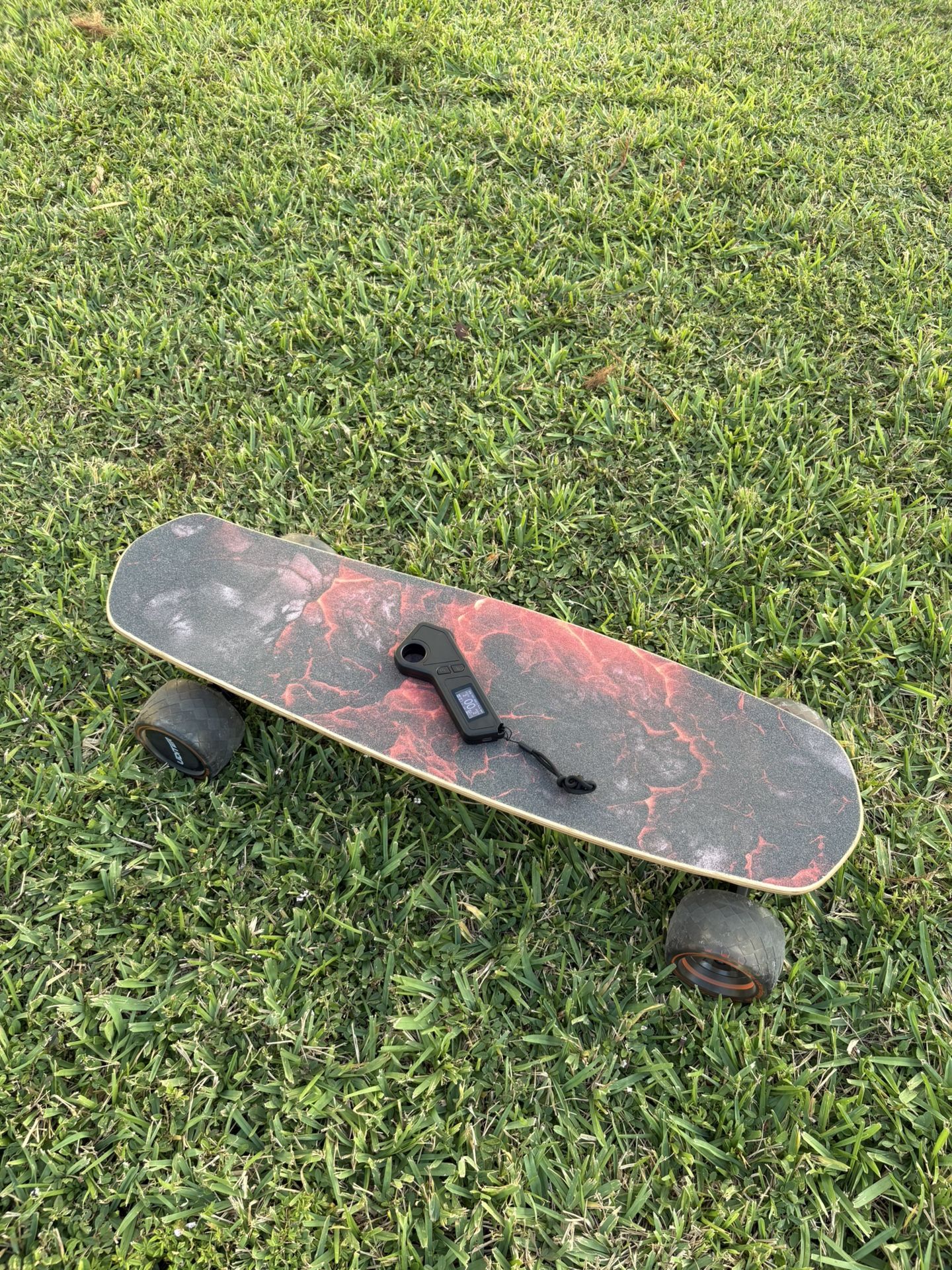 UDITER ELECTRIC SKATEBOARD