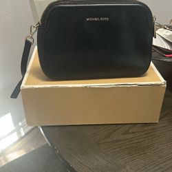 Michael Kors Medium Size Purse 