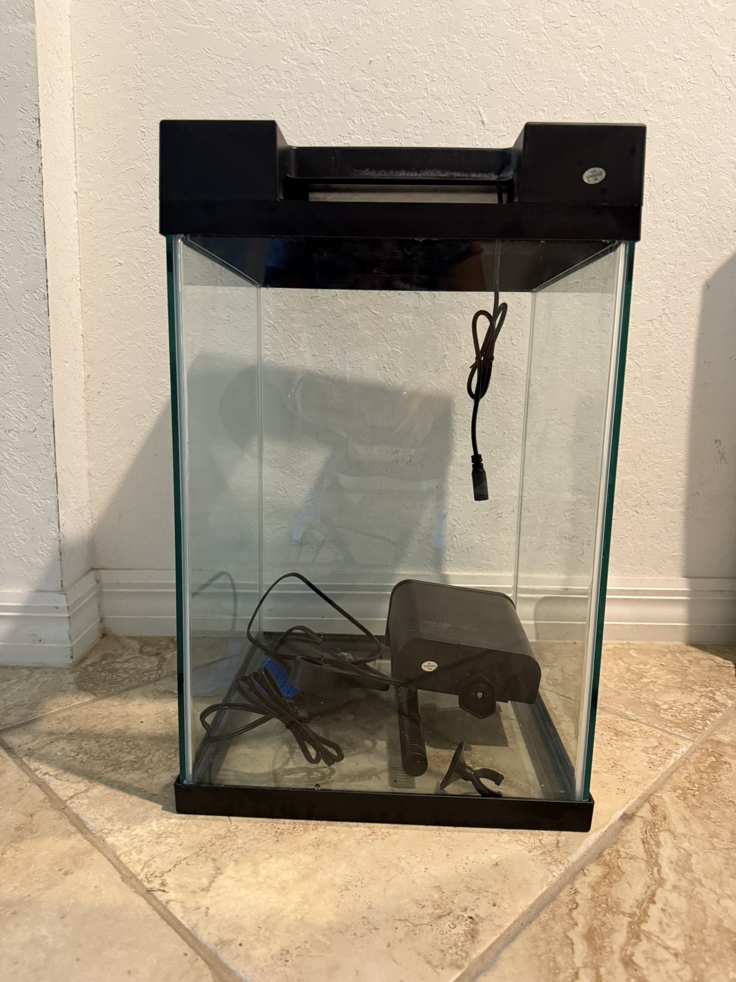 Used Topfin 10 Gallon Tank