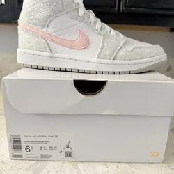 New women’s Air Jordan 6.5