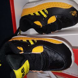 Black And Yellow Infants Nikes Shoes