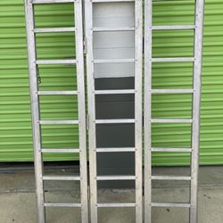 RAMP - Tri Panel Folding Aluminum Loading.