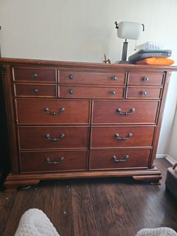 9 drawer dresser
