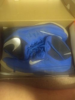 Nike hyperfuse basketball shoes size 11.5