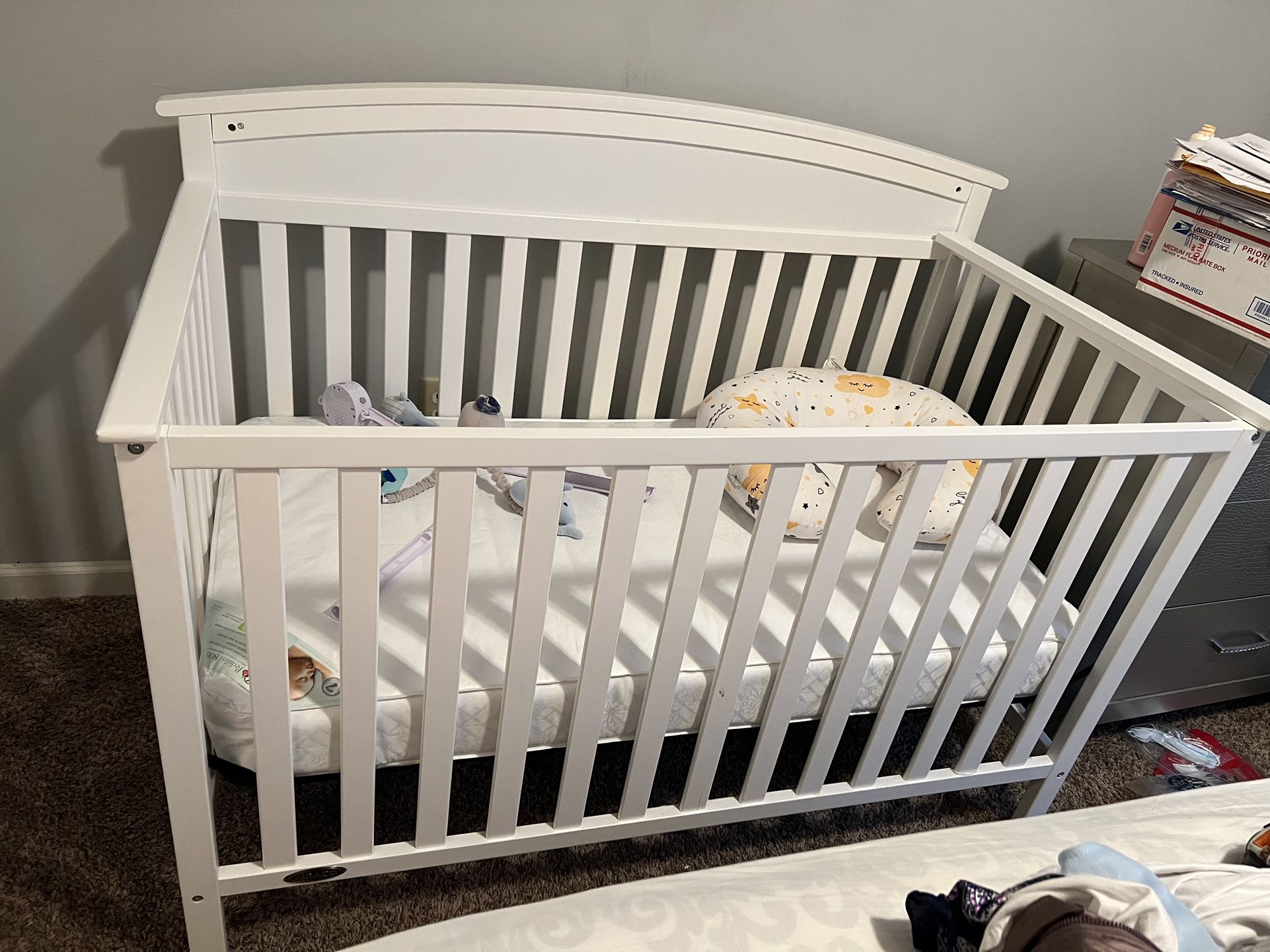Baby Cribs And Mattress 