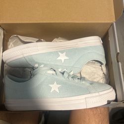 Converse size 10