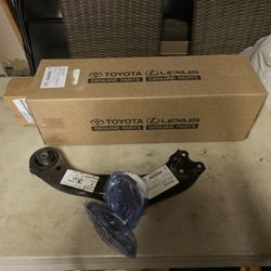 NEW OEM Toyota/Lexus Front Suspension Parts (Control Arm, Strut, Ball Joint)