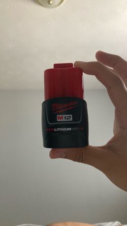 Milwaukee M12 12-Volt Lithium-Ion Compact Battery Pack 3.0Ah