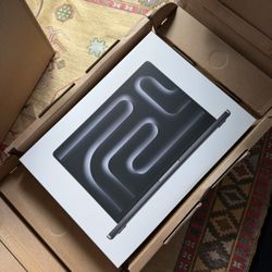 Brand New Sealed 2026 14 Inch Macbook Pro Space Black M5 Chip. 