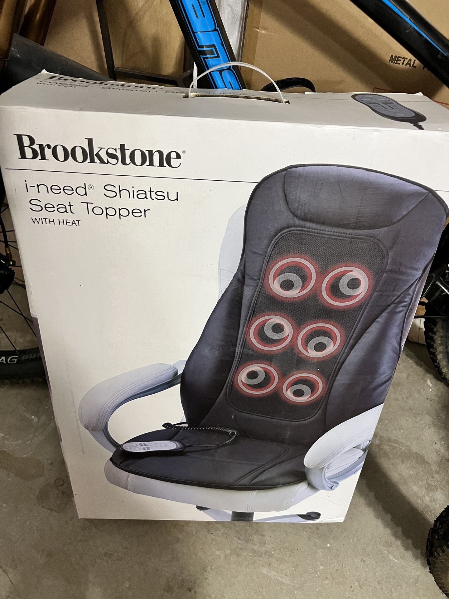 Brookstone INeed Shiatsu Seat Topper with Heat Work Desk Seat