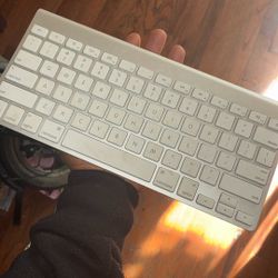 Apple keyboard 