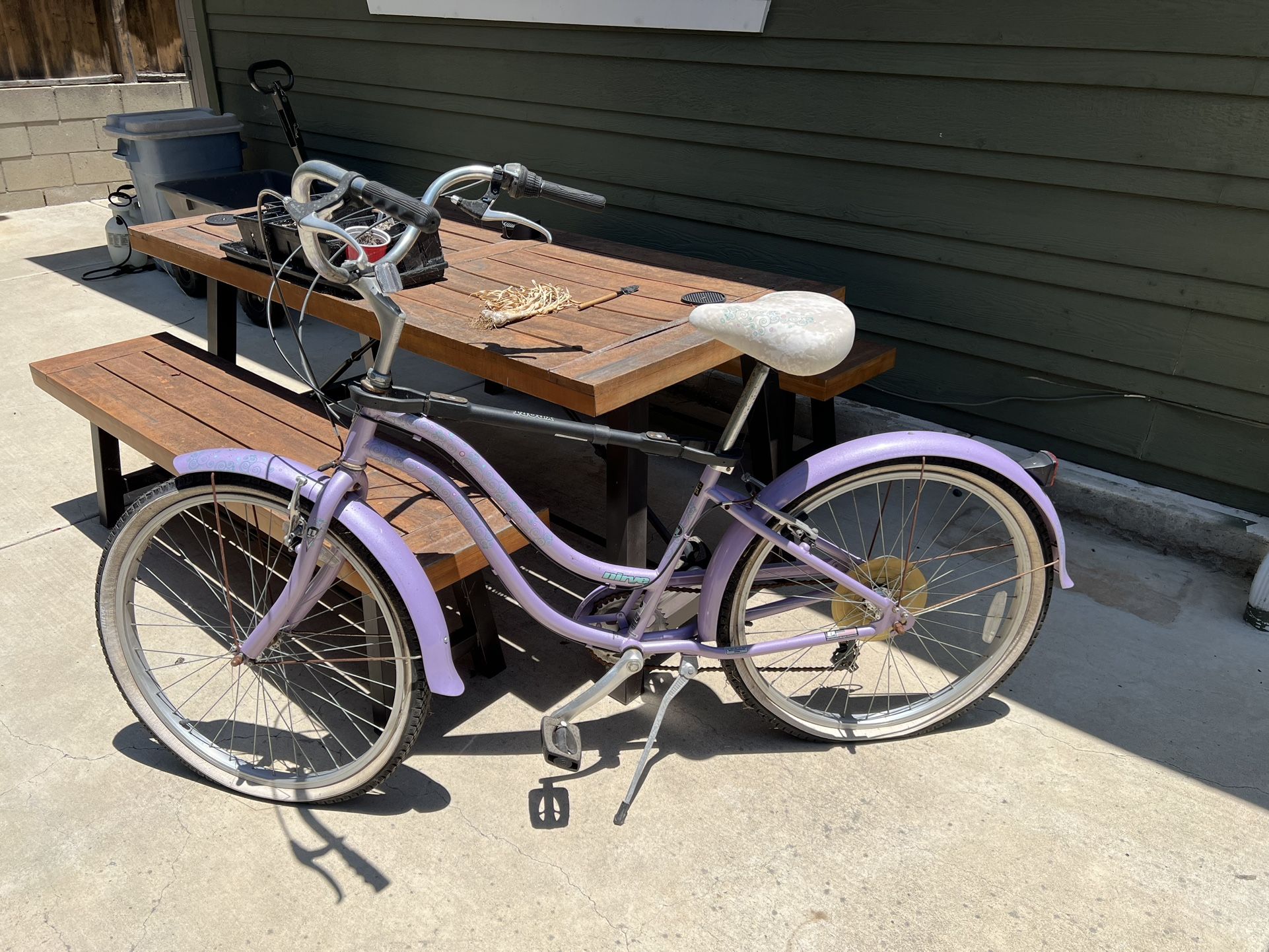 7 Speed Nirve Beach Cruiser