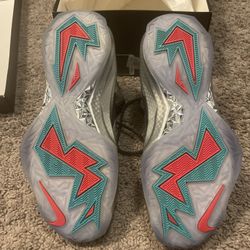 Nike Chuckposite New Size 8M