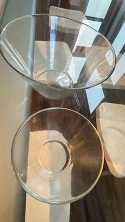 Set of 2 Clear Glass Serving Bowls $8
