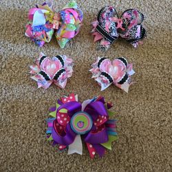 5  Hairbows 