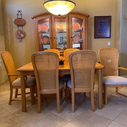Solid Oak Dining Set with Lighted China Cabinet – Must Sell!