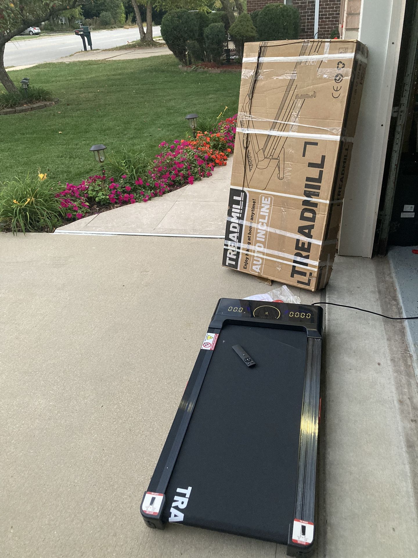 New Portable Treadmill (450 Lb Capacity )- 4 Speed 