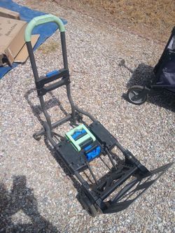 Folding dolly