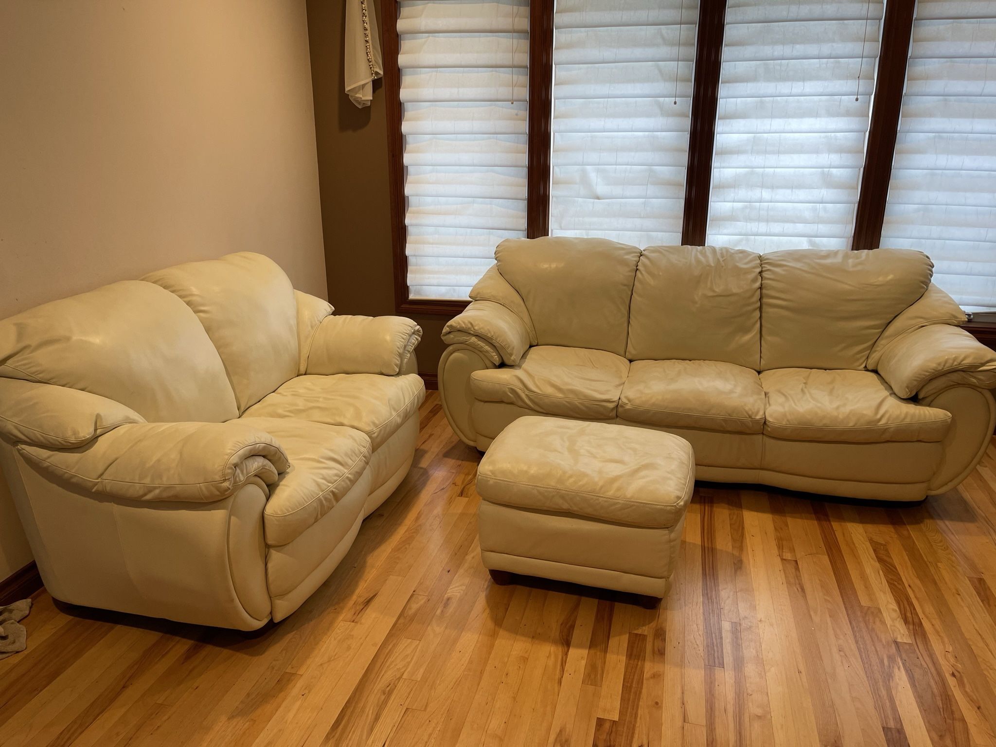  White Leather Sofa Set