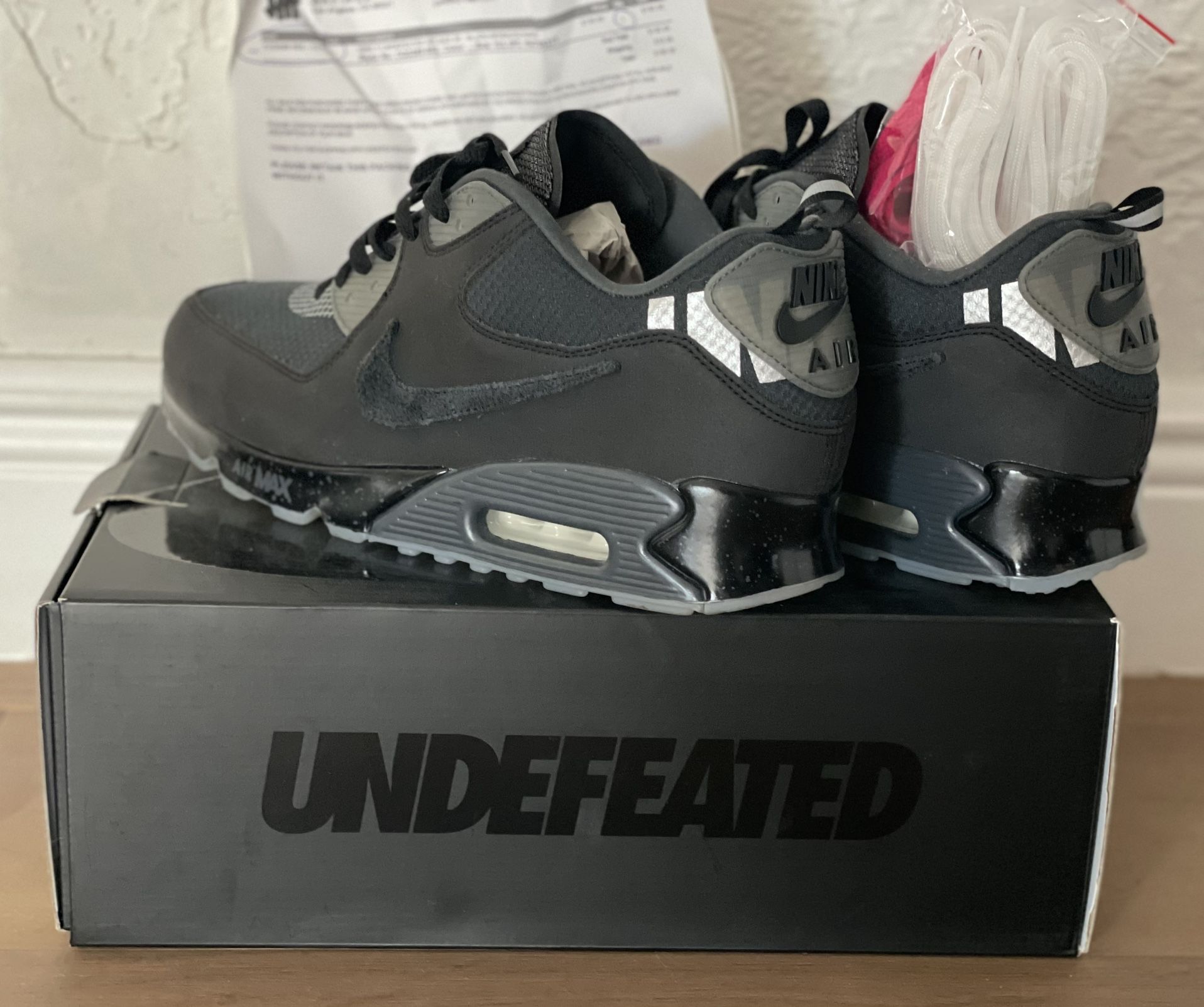 Nike Air Max 90 - 20 Undefeated Black (10.5)