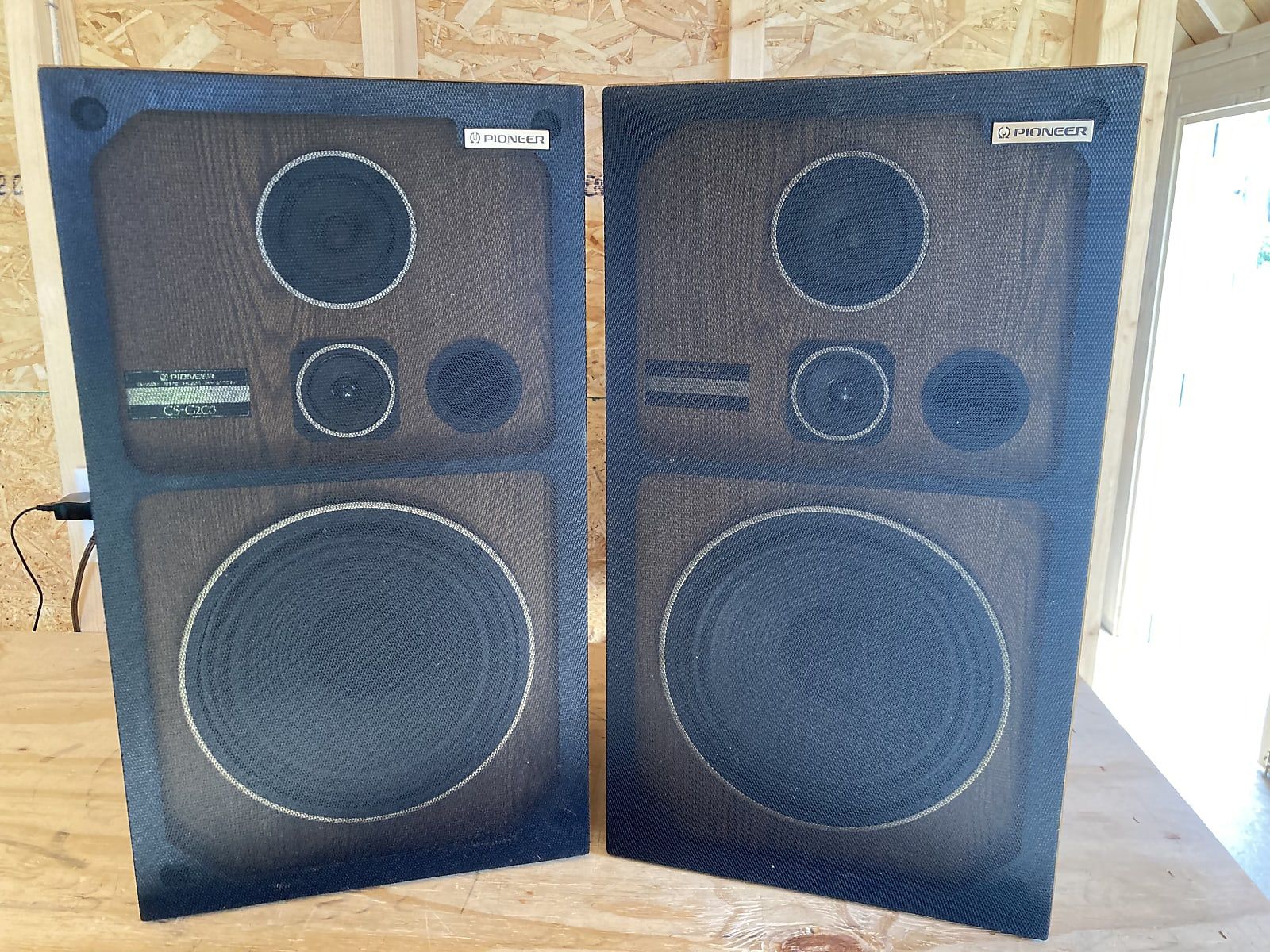 Pair of Vintage Pioneer CS-G203 3-Way Speakers