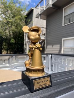 Disney Mickey best mom award