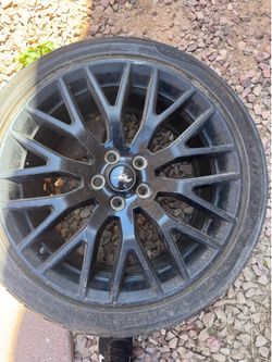 1 GT black wheel $50