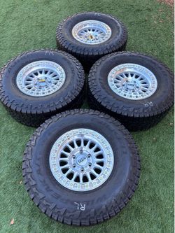 KMC rims Chevy Silverado 35 inches tires