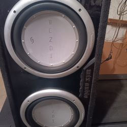 PUNCH P3  12" + KICKER 1200.1 AMP