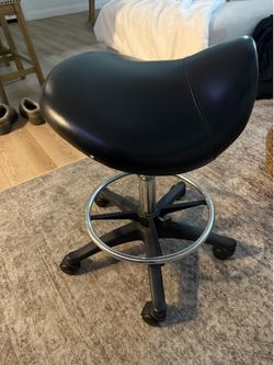 Stylist chair