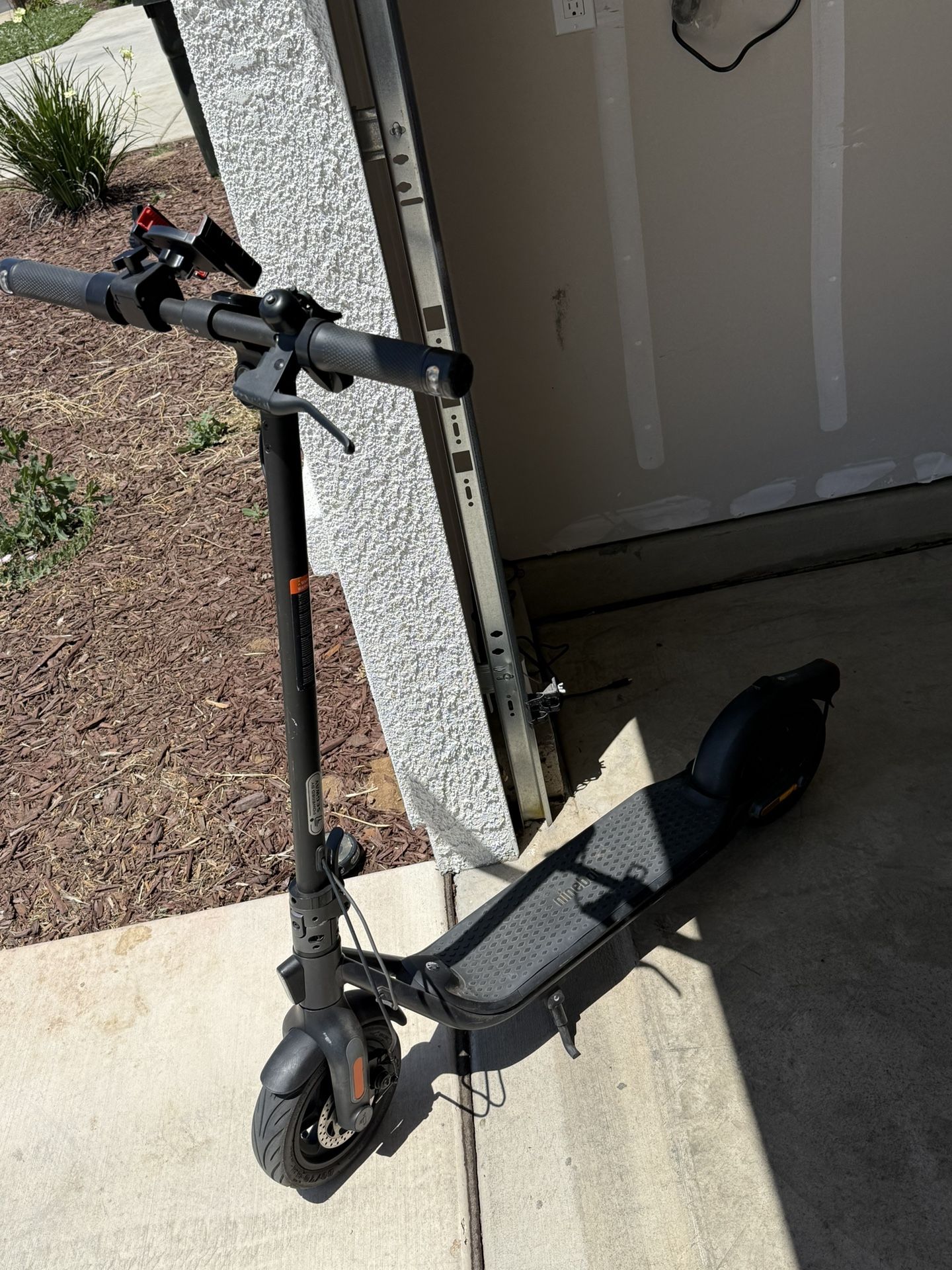 Segway F-se Electric Scooter
