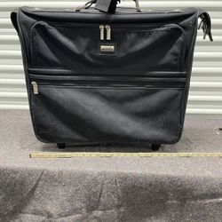Moda Rolling garnet bag