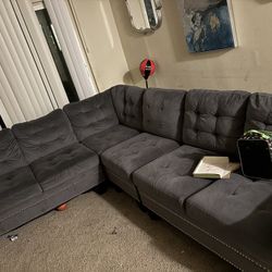 Couch Nothing Wrong 