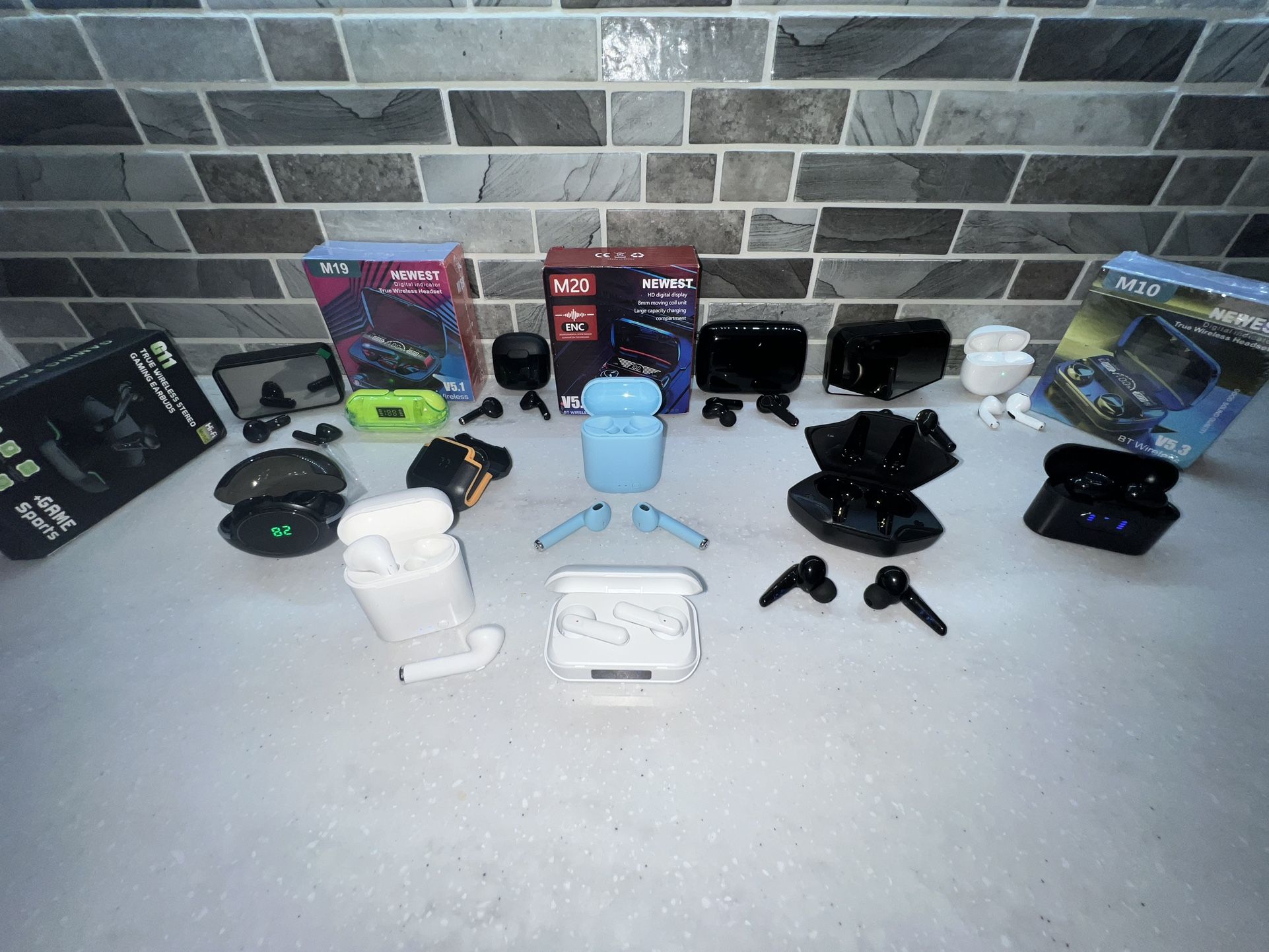 Brand New Wireless Earbuds