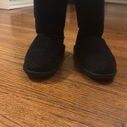 Bearpaw Boots Size 13T Like For  6years 