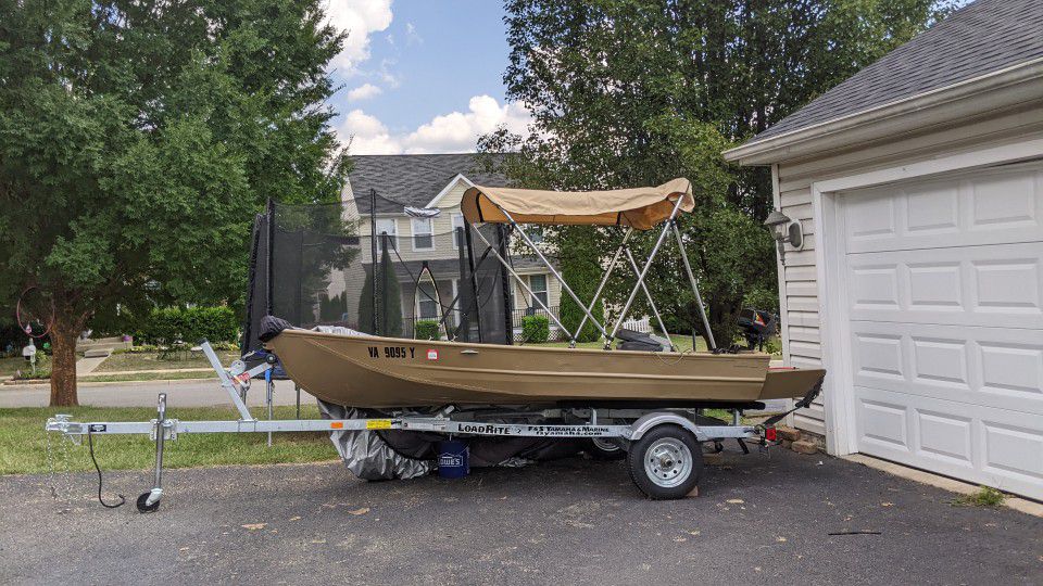 12 foot boat and trailer/great Christmas gift