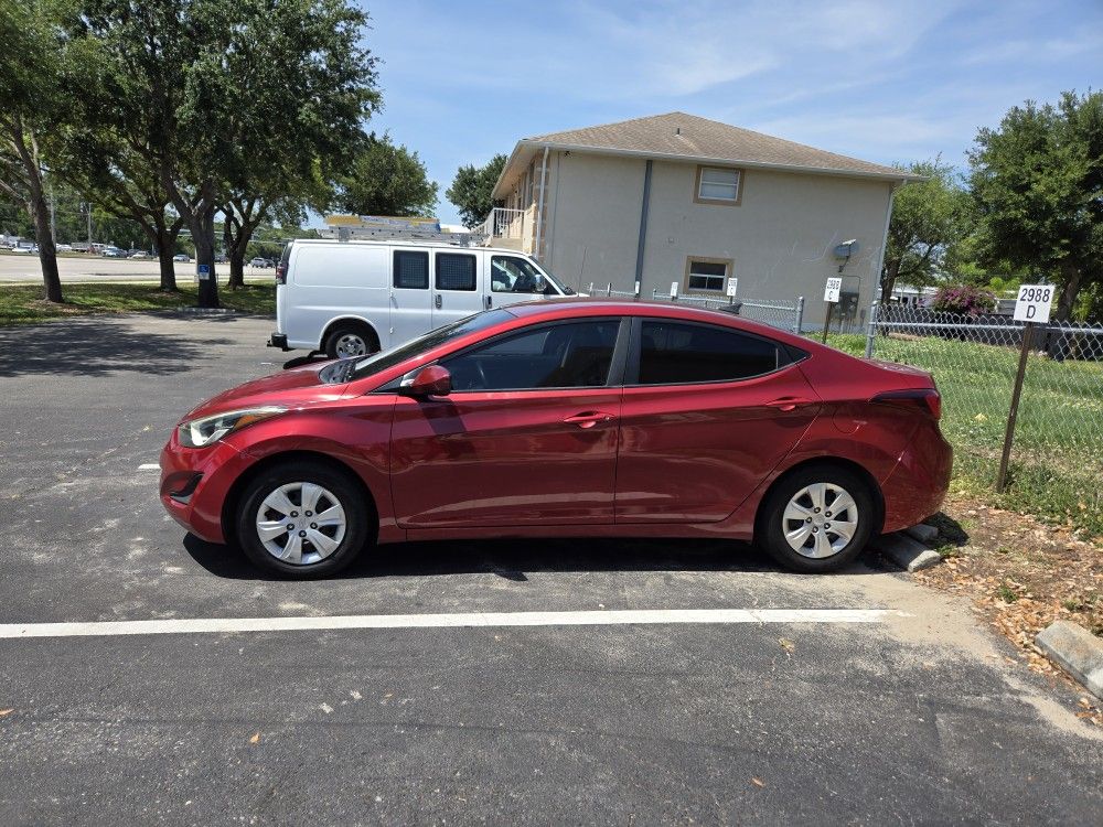 2016 Hyundai Elantra