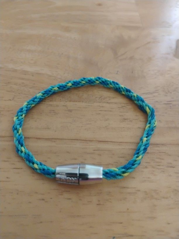 Cool Maker Kumi Cools 2 Blue Colors' & Yellow Multi Colored Bracelet
